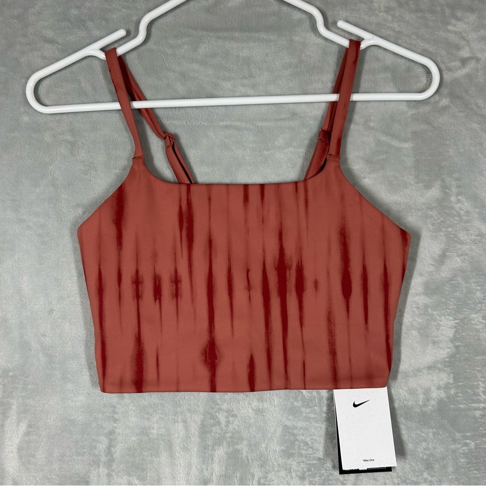 $50 New Nike Women's Light-Support Lightly Lined Longline Sports Bra Small